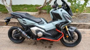 Honda 2023 Gray