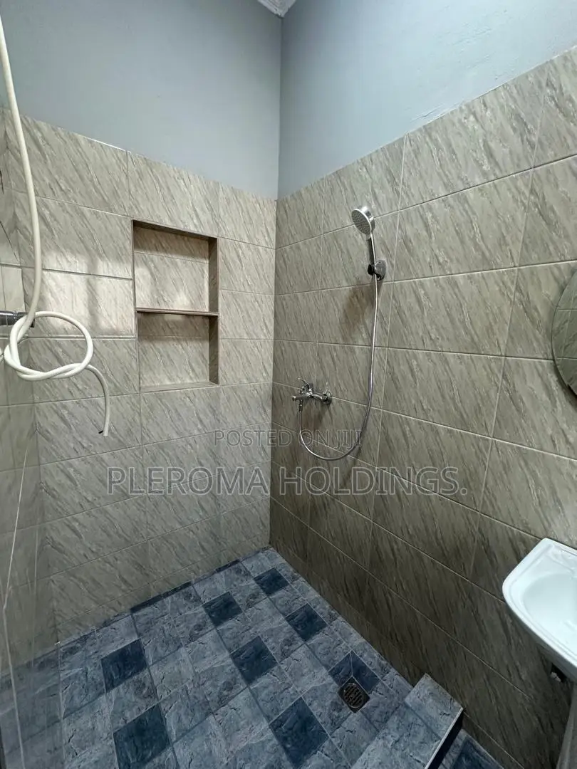 2bdrm Apartment in East Legon for rent