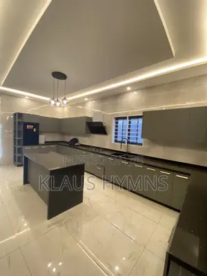 5bdrm House in Graymanproperties, Lake Side Estate for sale