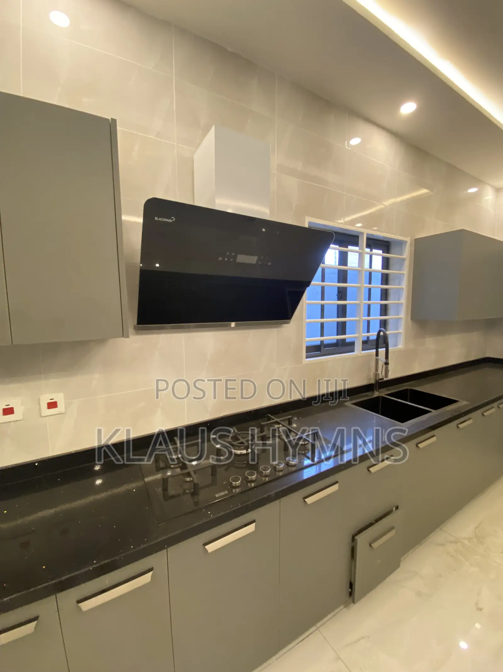 5bdrm House in Graymanproperties, Lake Side Estate for sale