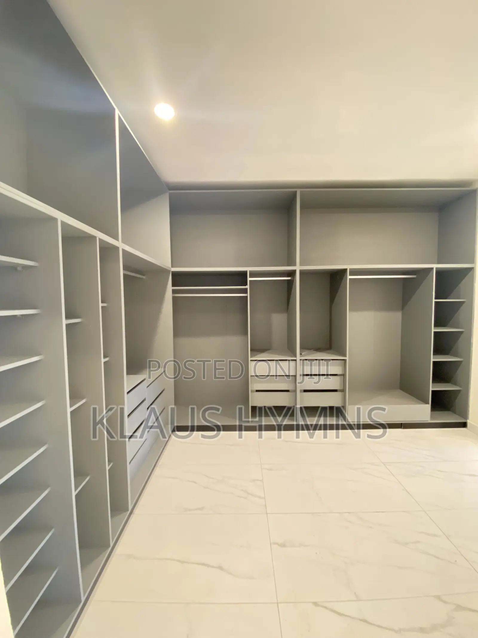 5bdrm House in Graymanproperties, Lake Side Estate for sale