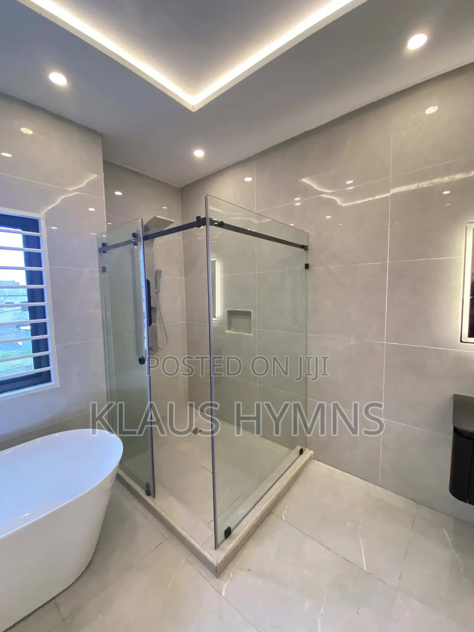 5bdrm House in Graymanproperties, Lake Side Estate for sale