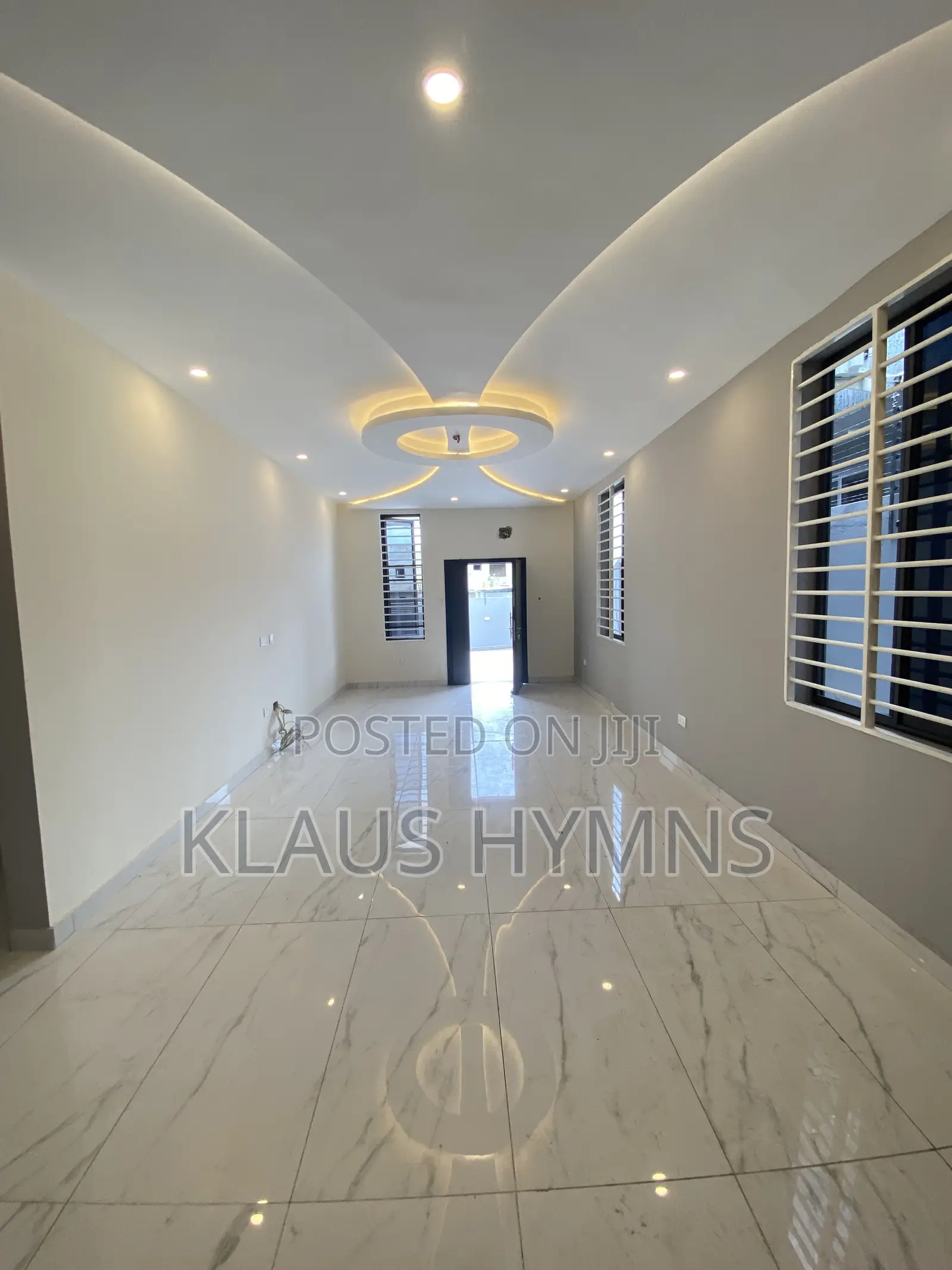 5bdrm House in Graymanproperties, Lake Side Estate for sale