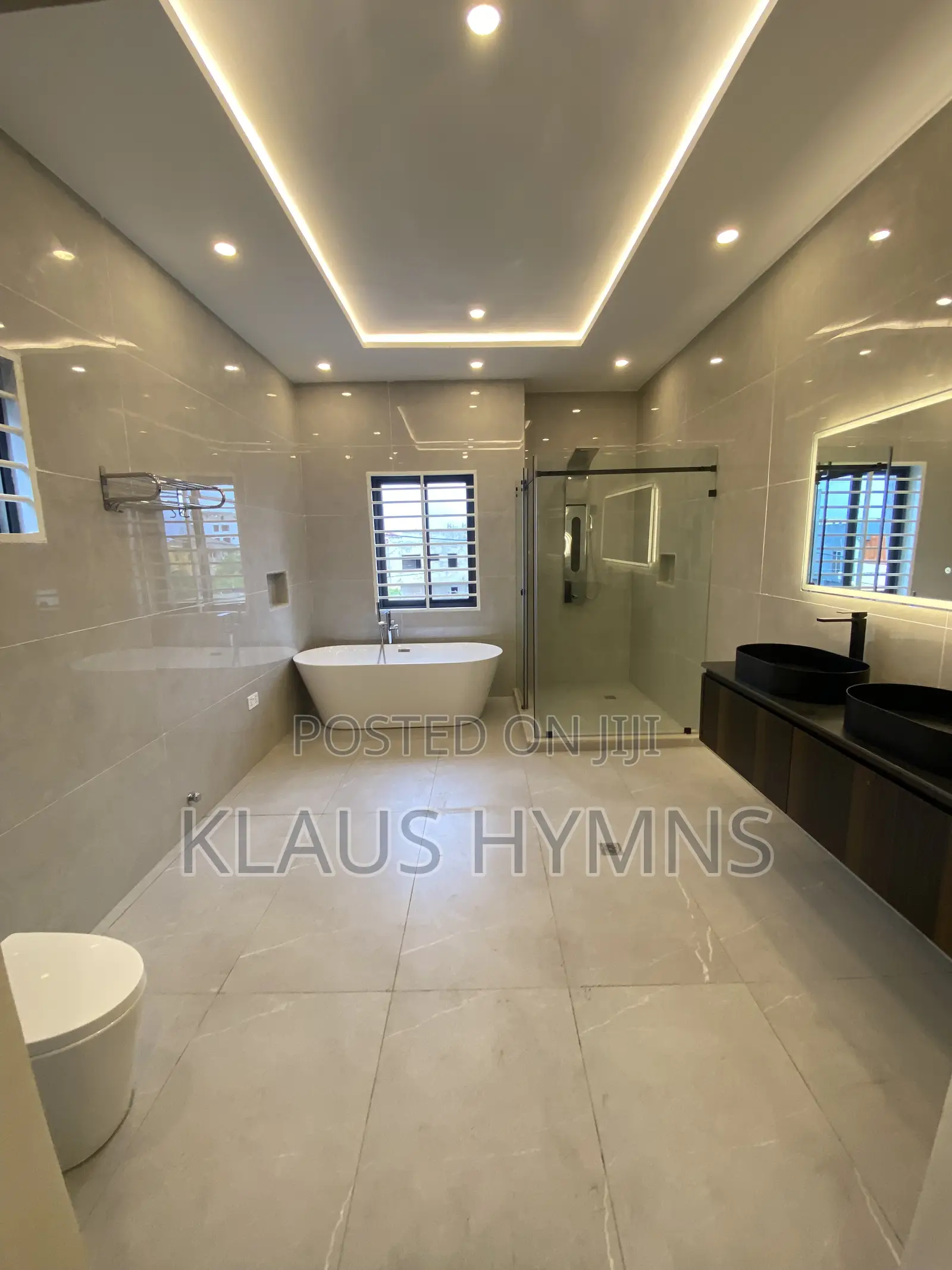 5bdrm House in Graymanproperties, Lake Side Estate for sale