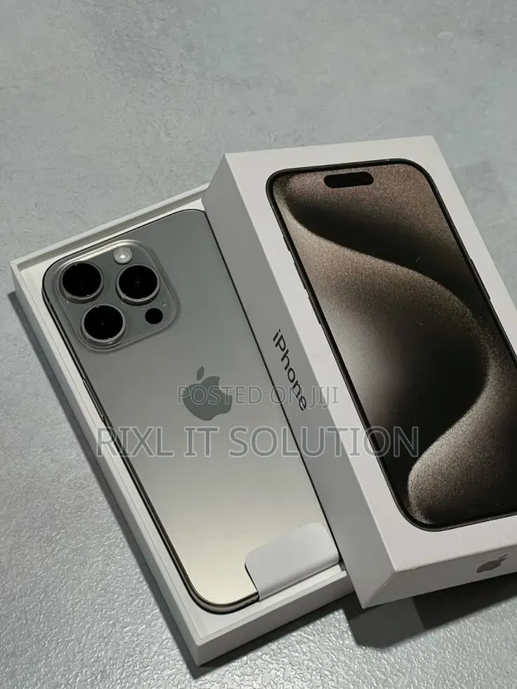 New Apple iPhone 15 Pro Max 256 GB White