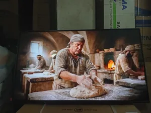 Samsung 43-Inch Smart Tv With Enhanced Sound Quality