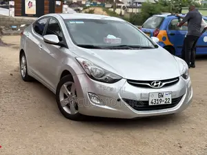 Hyundai Elantra 2013 Silver