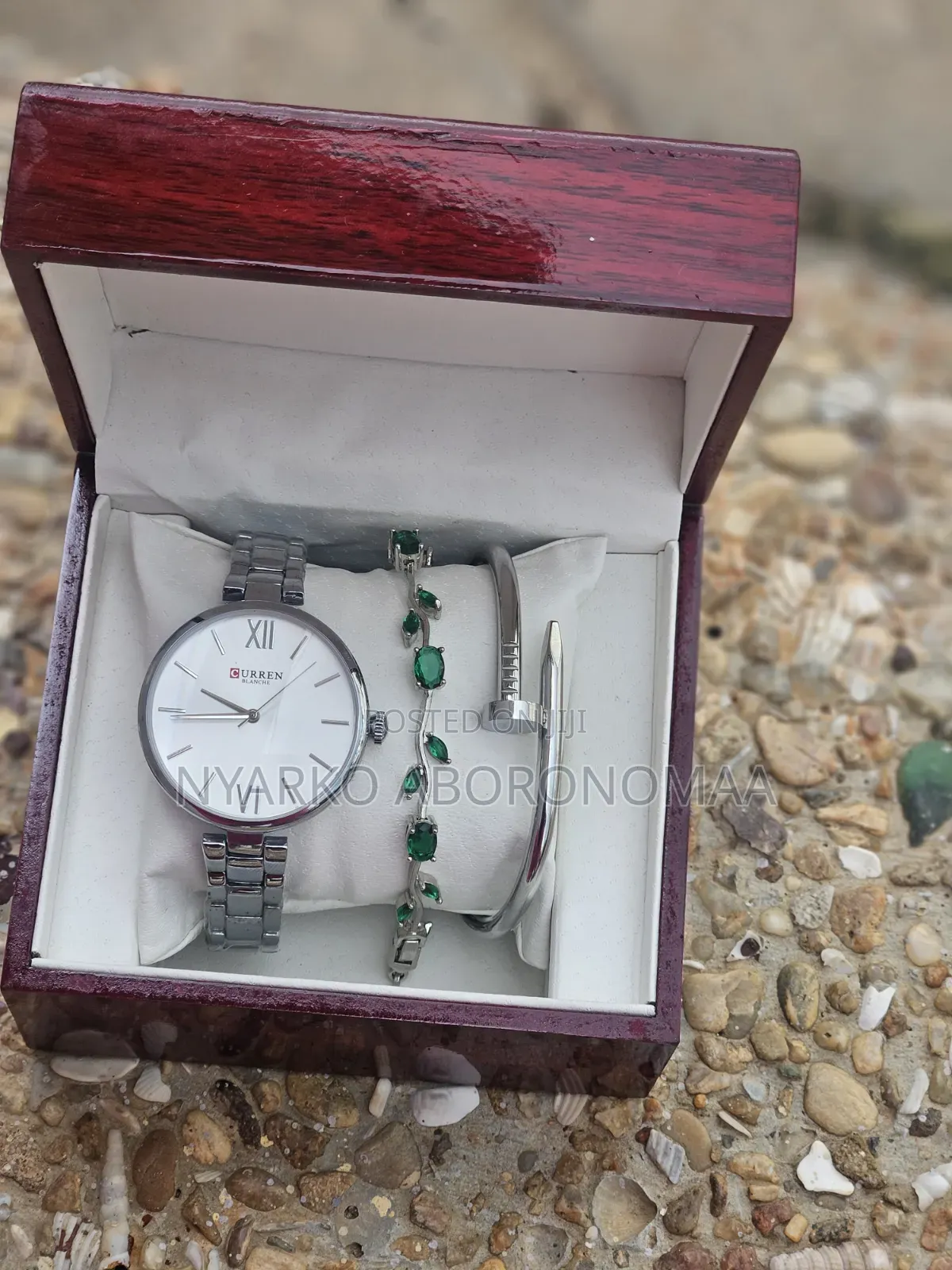 Classy Ladies Quality Watch and Bracelet Set.