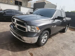 Dodge RAM 1500 5.7 Petrol RWD 2016 Gray