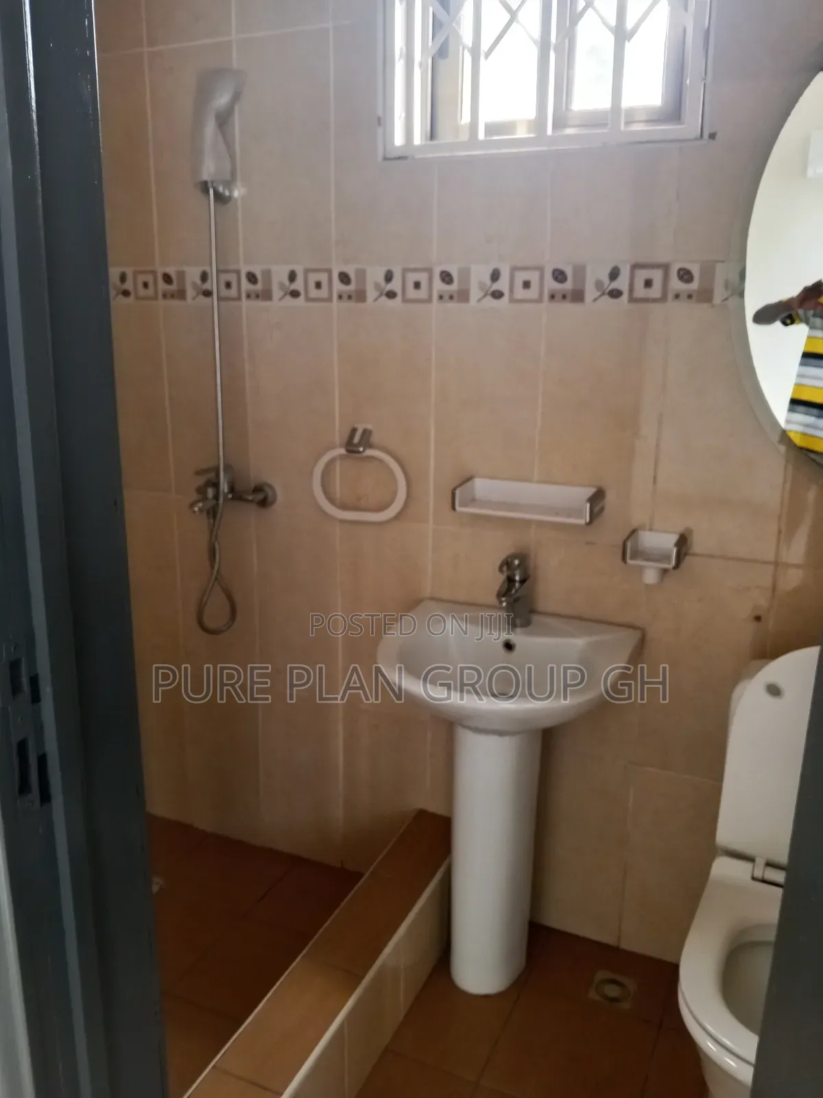 4bdrm Apartment in Parakuo Estate Dome for rent