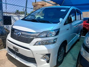 Toyota Vellfire 2015 White