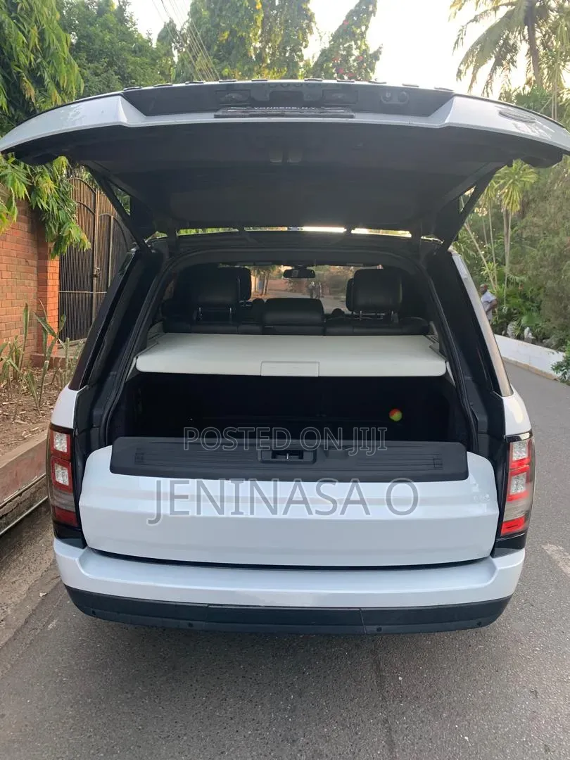 Land Rover Range Rover 3.0L Supercharged HSE 2017 White