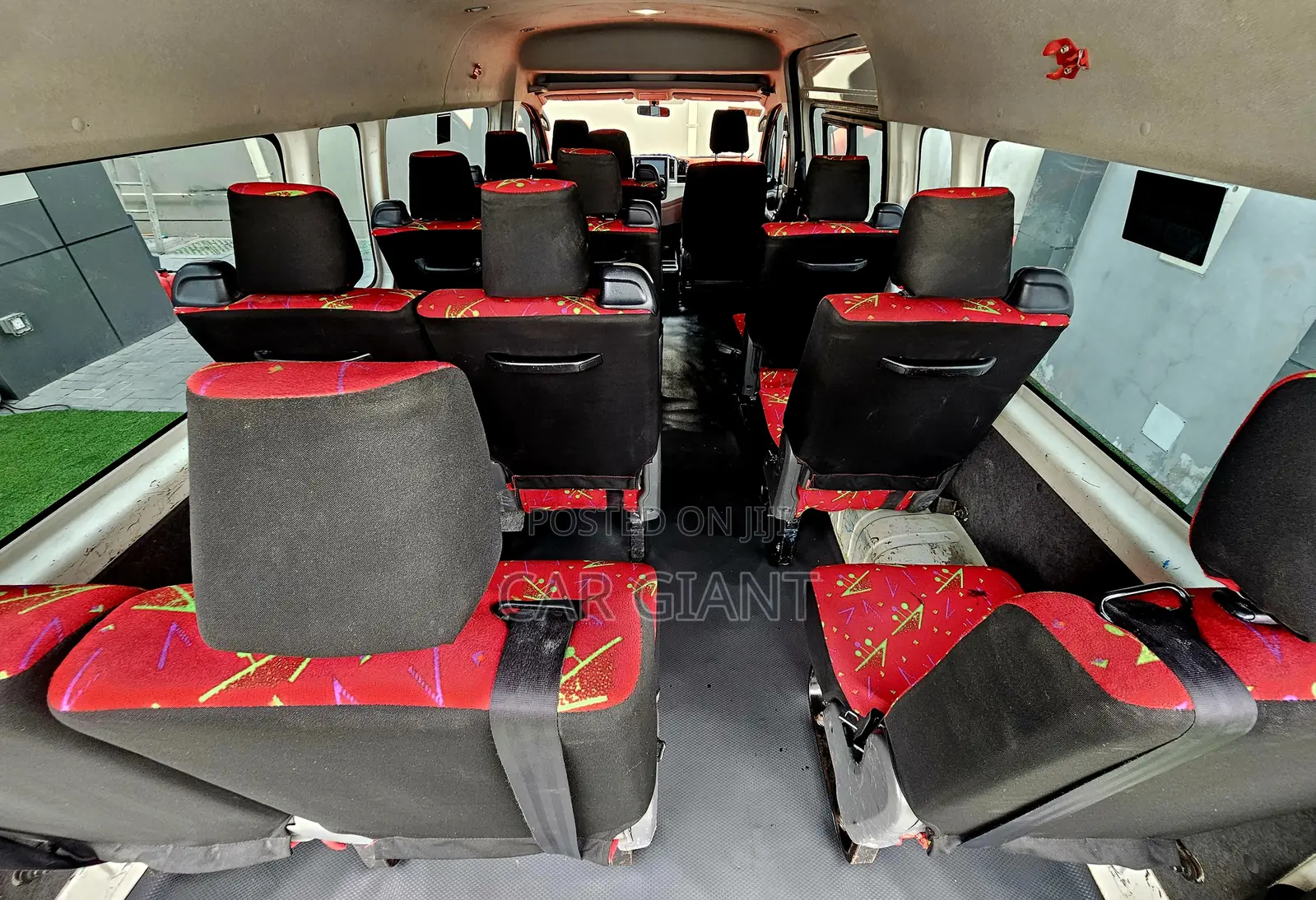 Toyota HiAce 2022 White