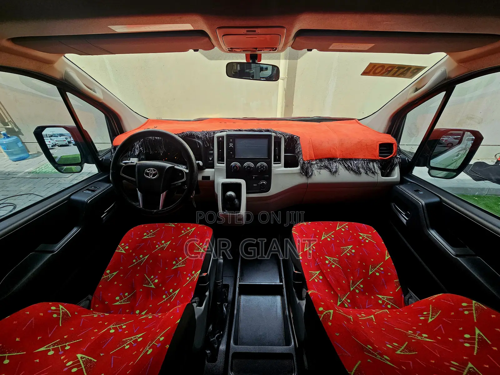Toyota HiAce 2022 White