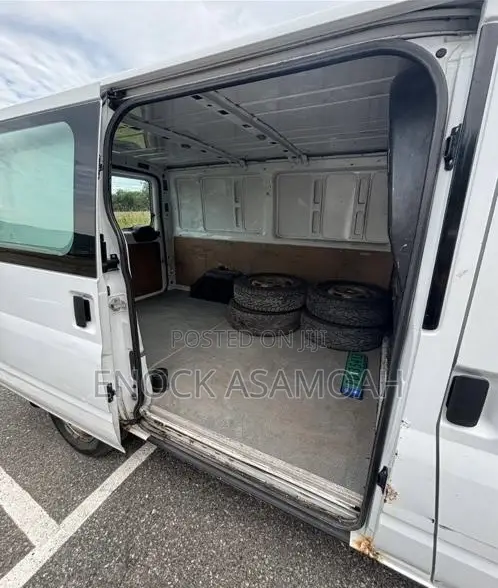 Ford Transit 2012 White