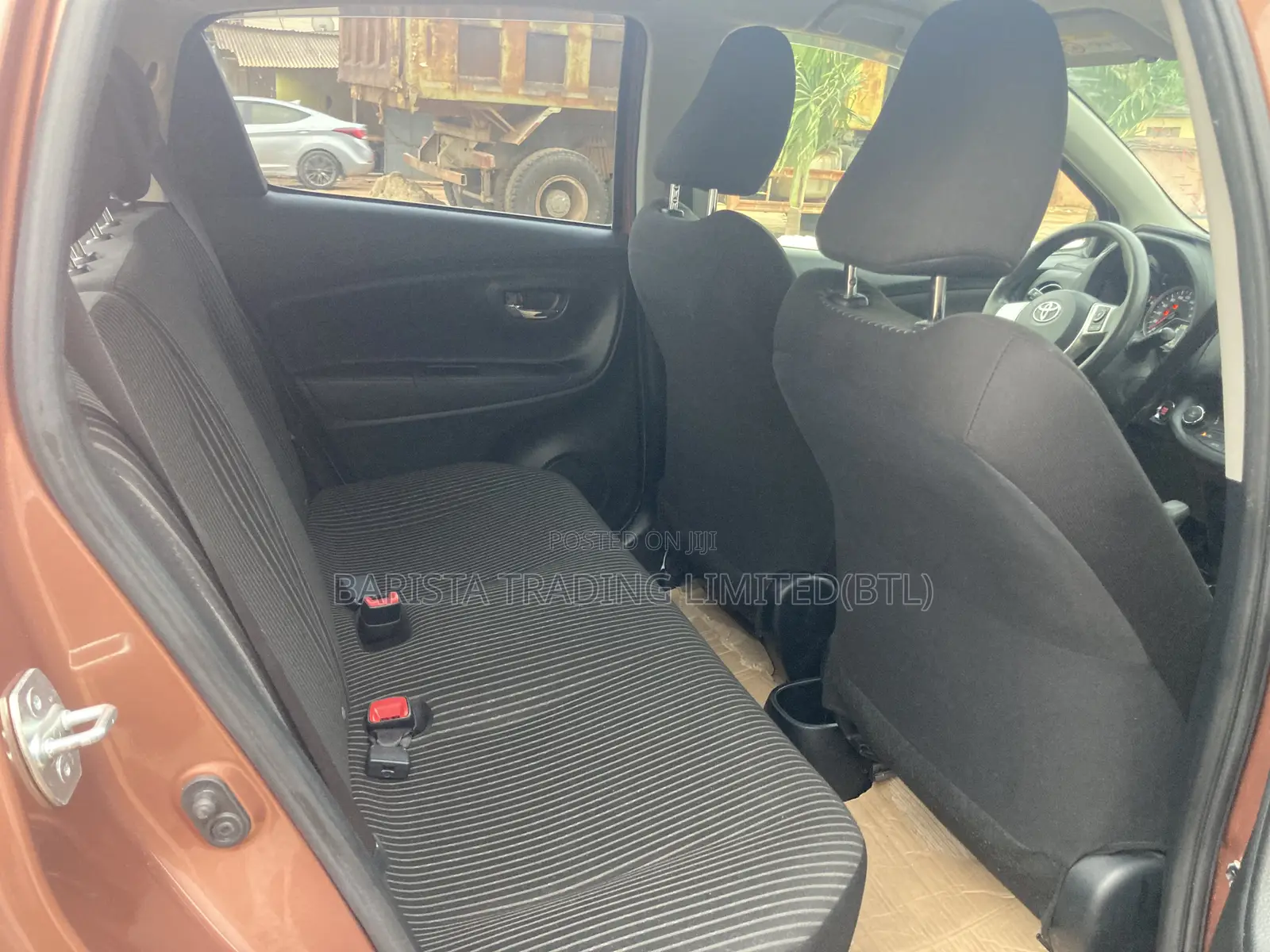 Toyota Vitz 1.3 FWD 5dr 2014 Brown