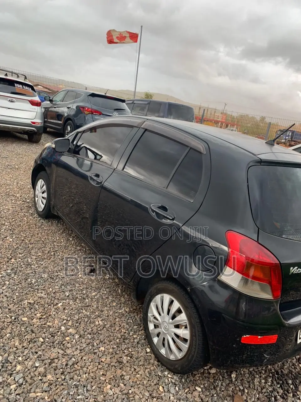 Toyota Vitz 2010 Black