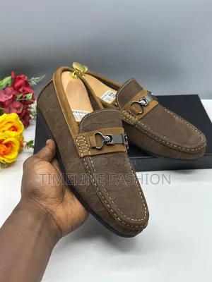 The Clark's Shoes Coffee Brown Loafers