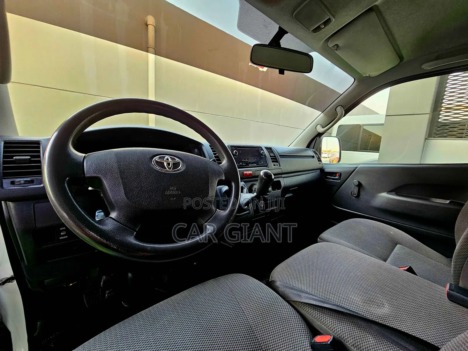 Toyota HiAce 2021 White