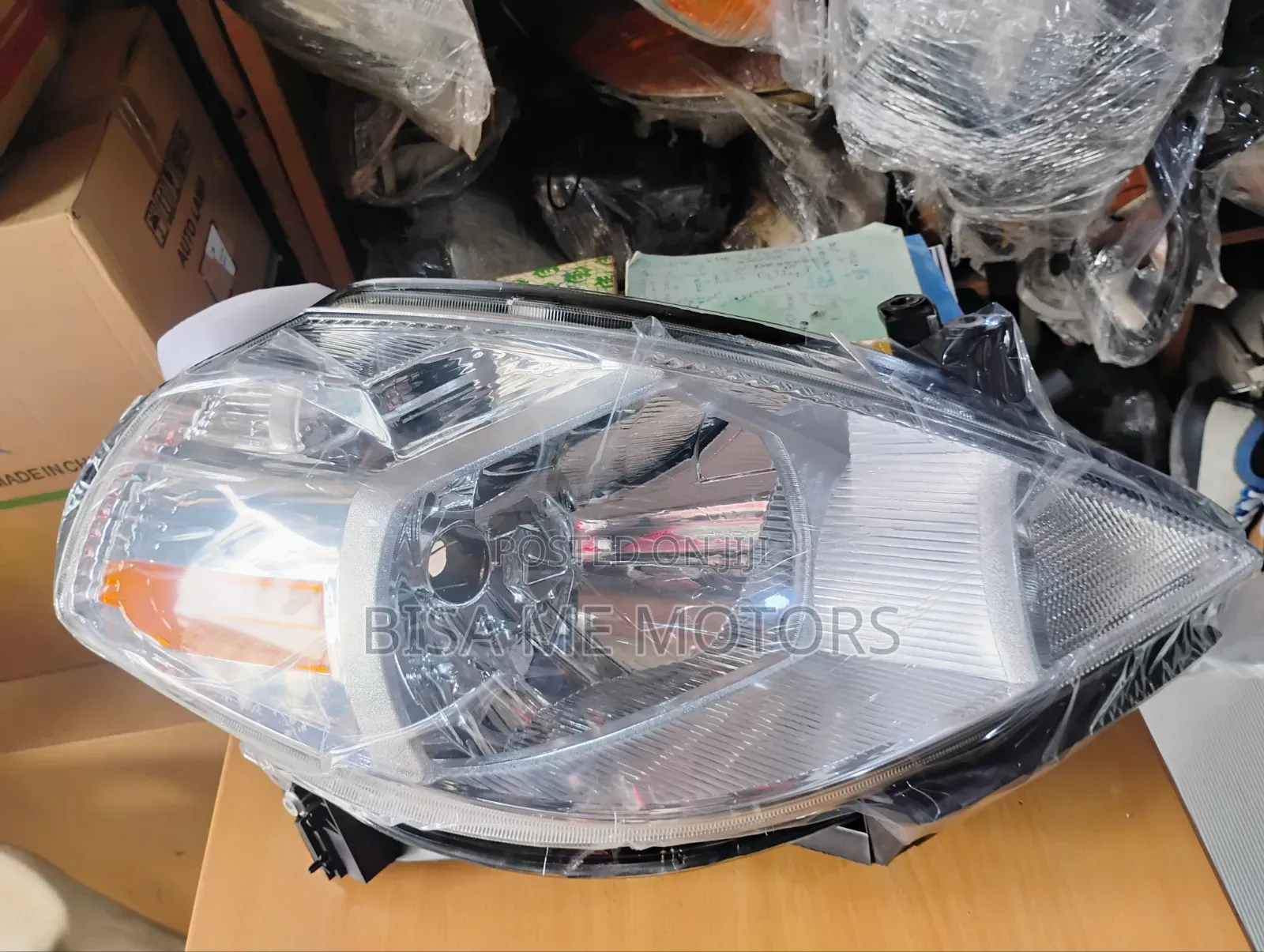 Nissan Versa 2006/2007/2008/2008/2009/2010 Headlight Set