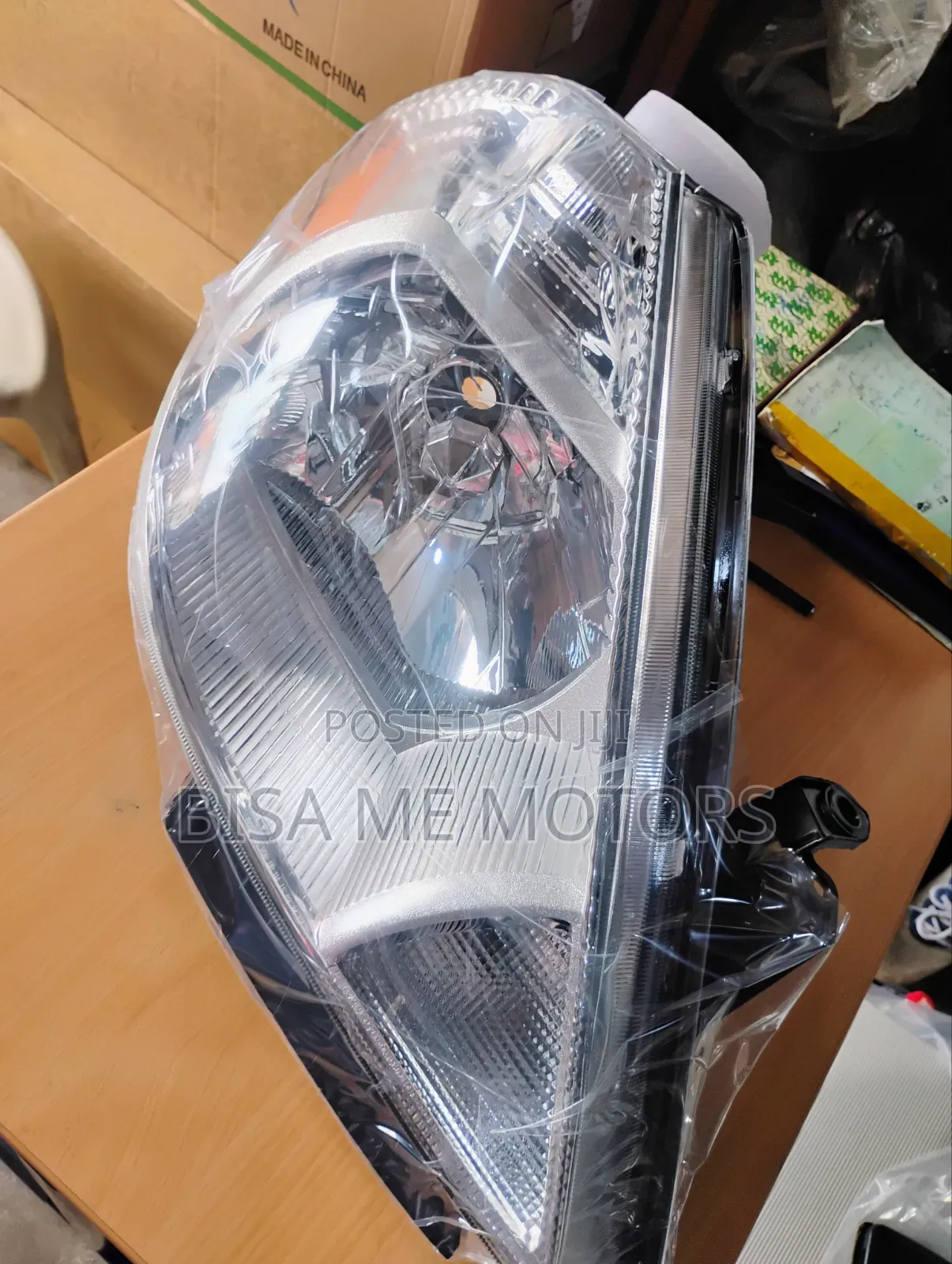 Nissan Versa 2006/2007/2008/2008/2009/2010 Headlight Set