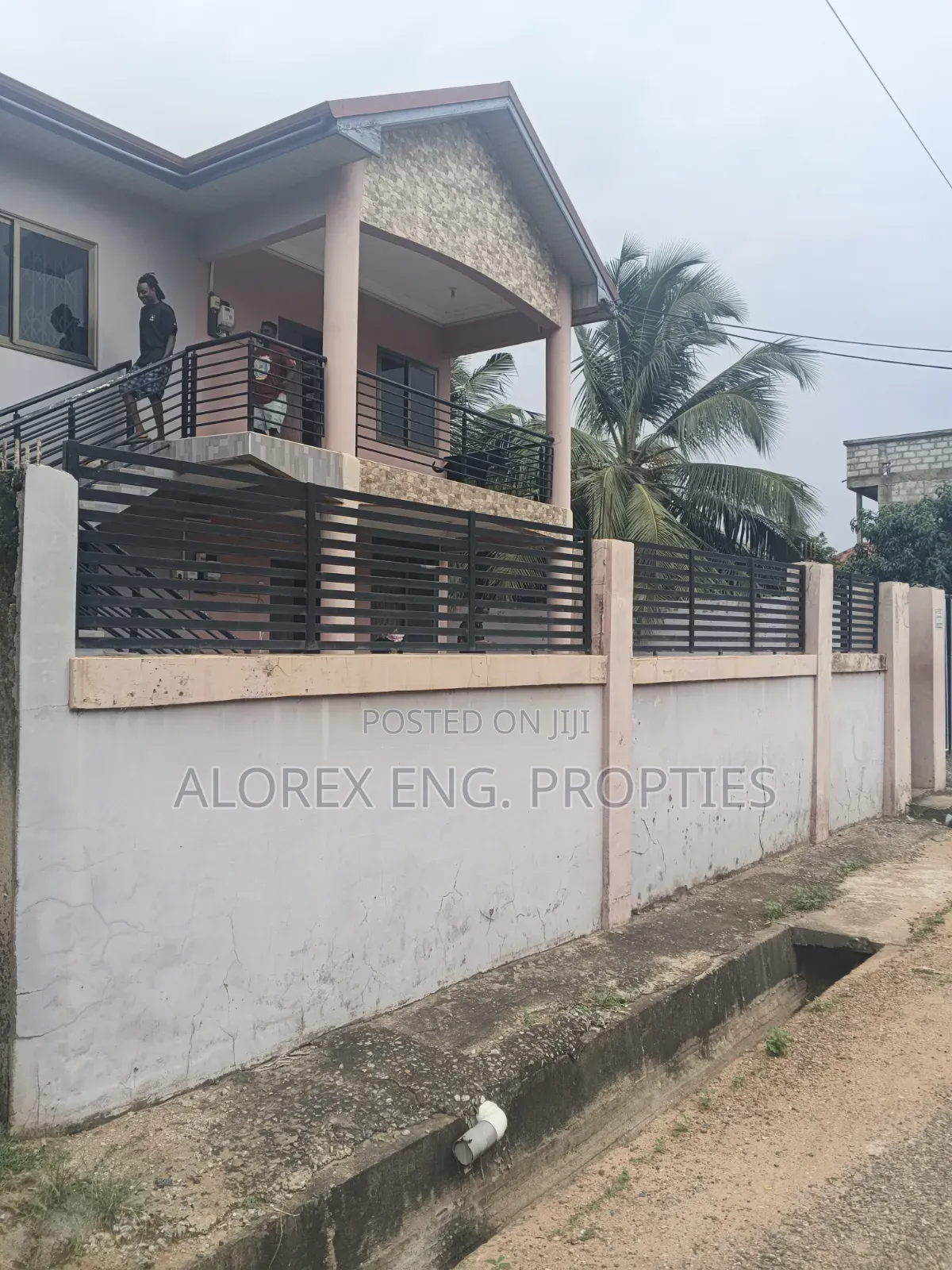 2bdrm Apartment in Danfa for rent