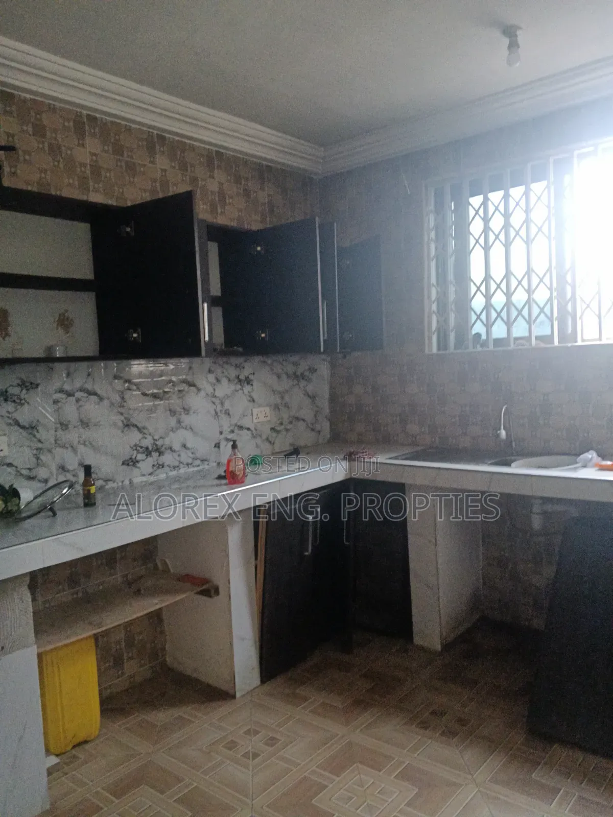 2bdrm Apartment in Danfa for rent