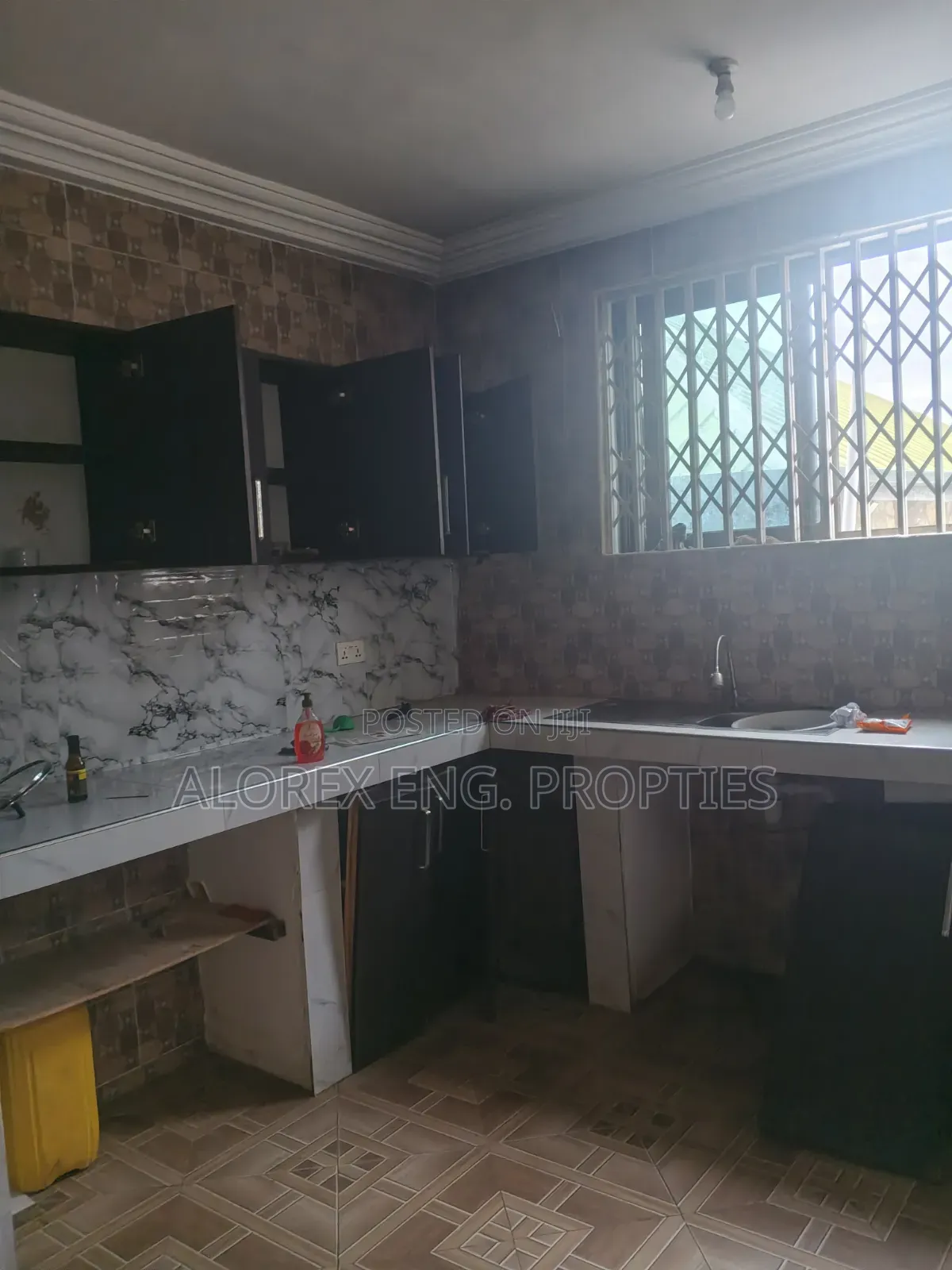 2bdrm Apartment in Danfa for rent