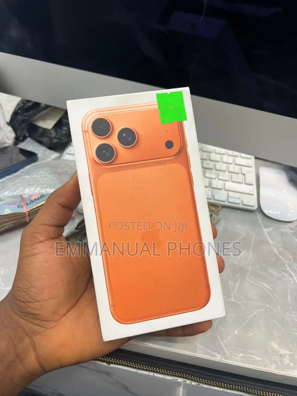 New Apple iPhone 17 Pro Max 256 GB Orange