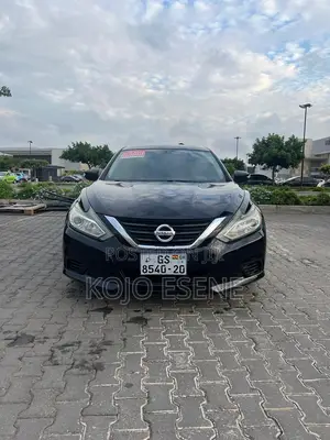 Nissan Altima 2.5 2017 Black