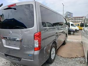 Nissan Caravan (Urvan) 2015 Grey