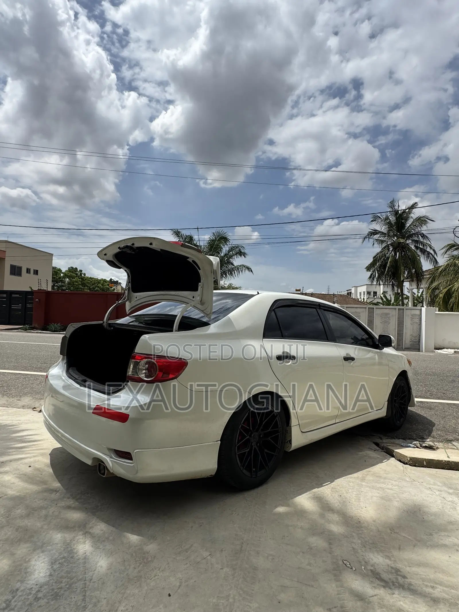 Toyota Corolla 2012 White