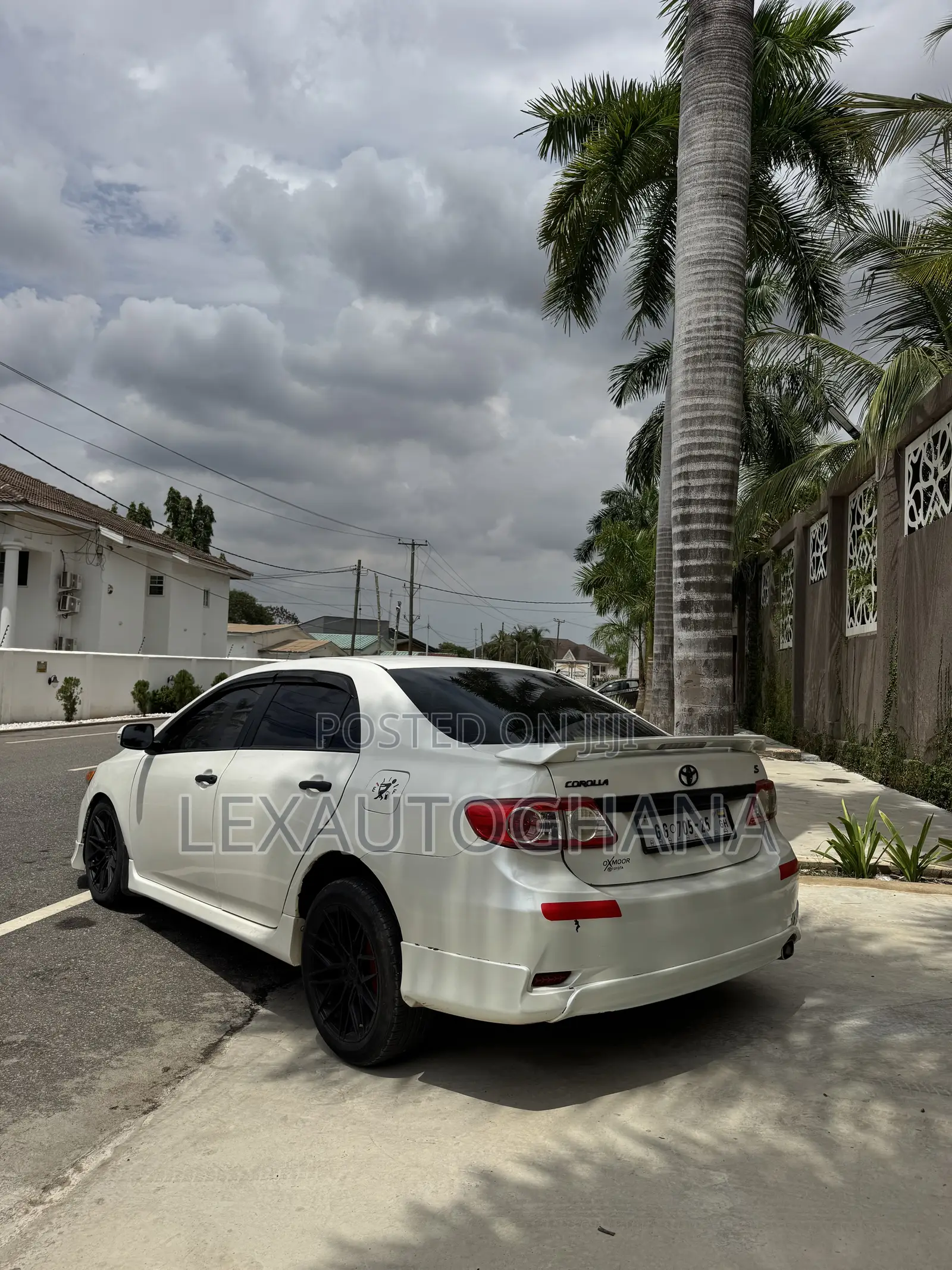 Toyota Corolla 2012 White