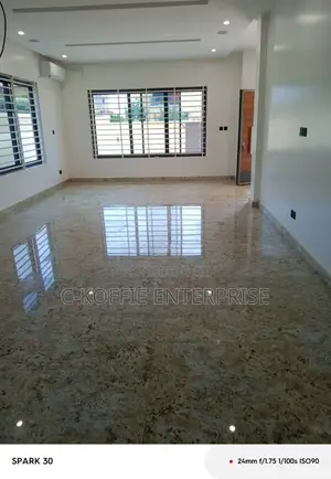 5bdrm Mansion in Dzorwulu for rent