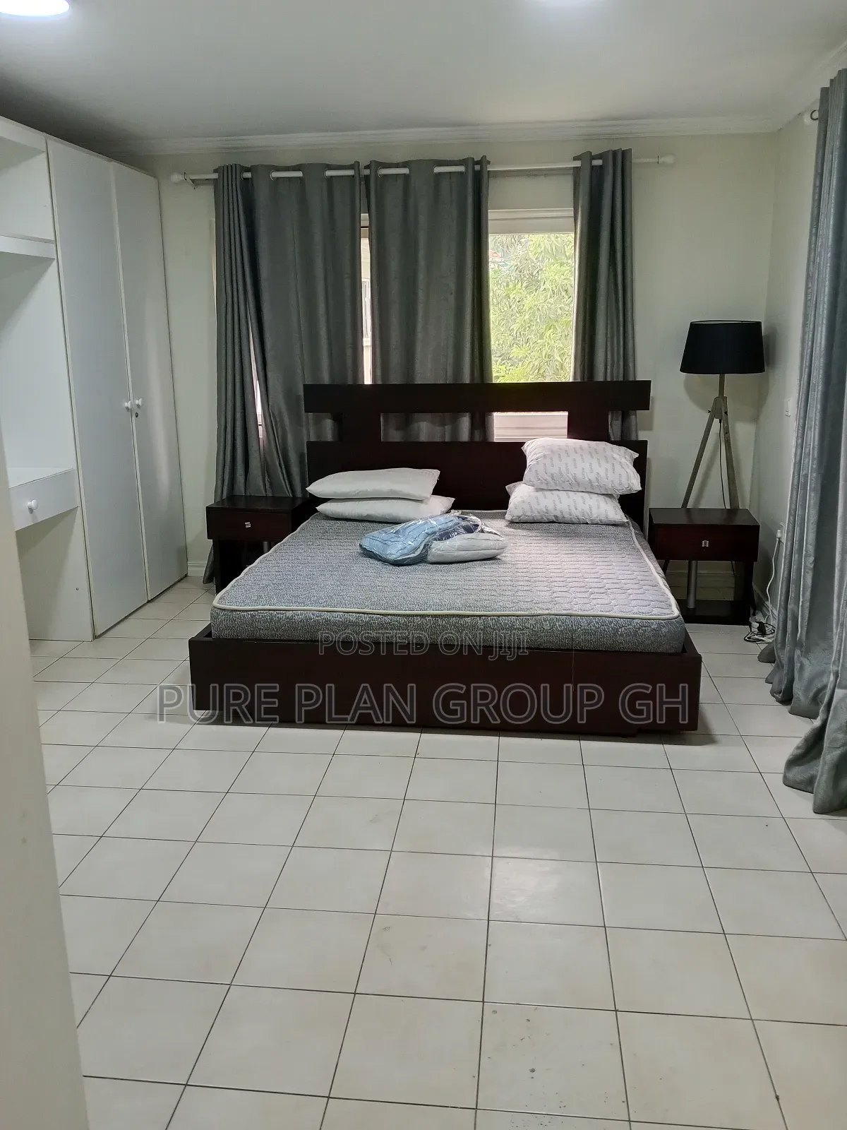 Furnished 4bdrm Apartment in Airport Residential for rent