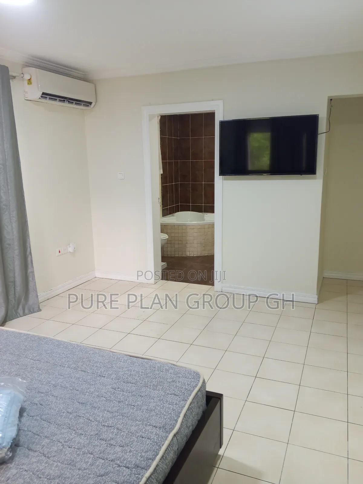 Furnished 4bdrm Apartment in Airport Residential for rent