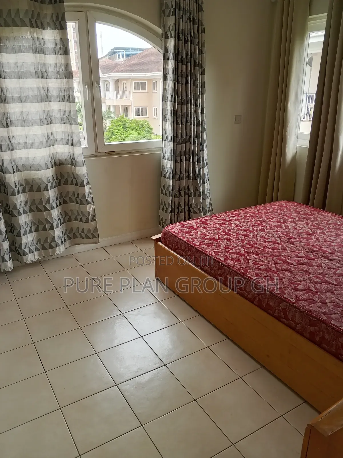 Furnished 4bdrm Apartment in Airport Residential for rent