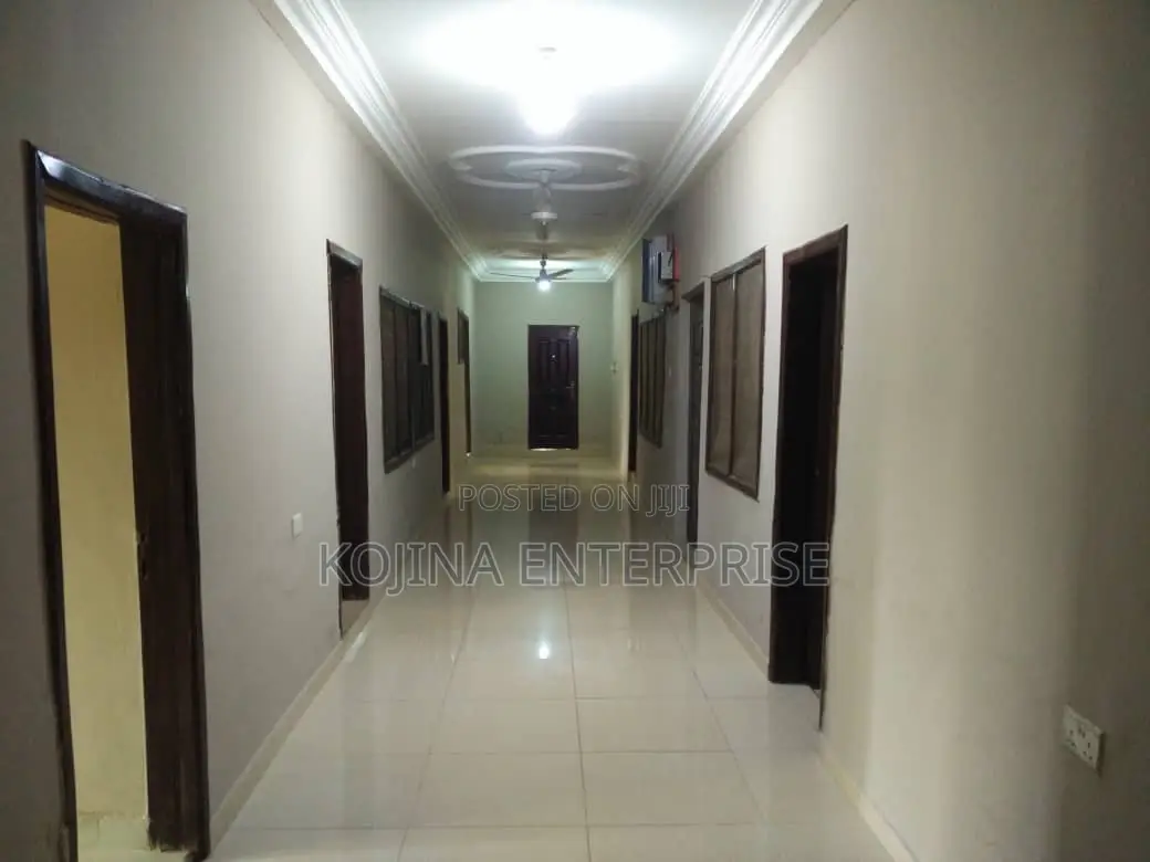4bdrm House in Brofoyedu, Kumasi Metropolitan for rent