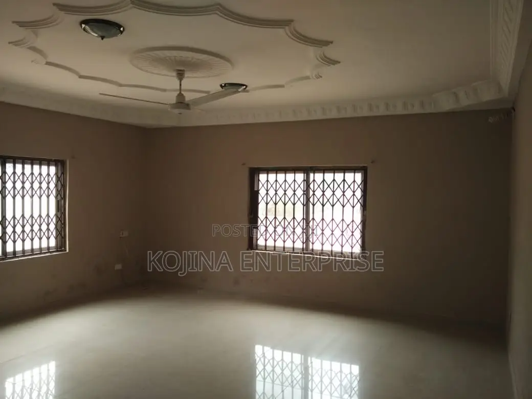 4bdrm House in Brofoyedu, Kumasi Metropolitan for rent