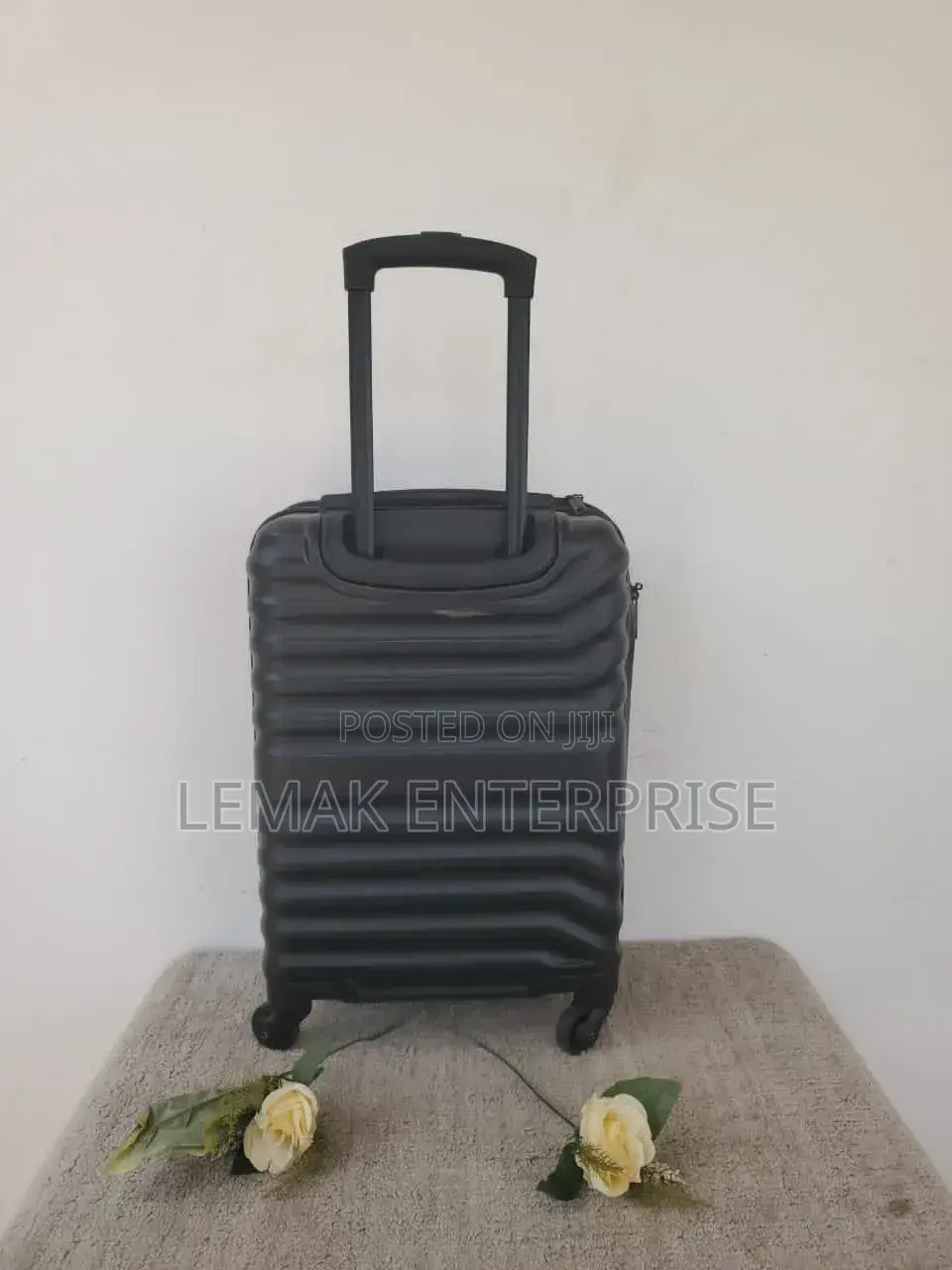 Featherstone 4-Wheel Hard Traveling Suitcase