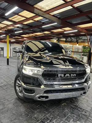 RAM 1500 2022 Black