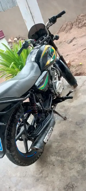Bajaj Boxer 150 UG 2021 Black