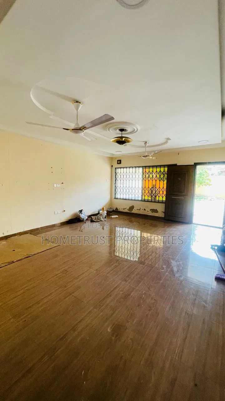 4bdrm House in Kwabenya Acp for rent