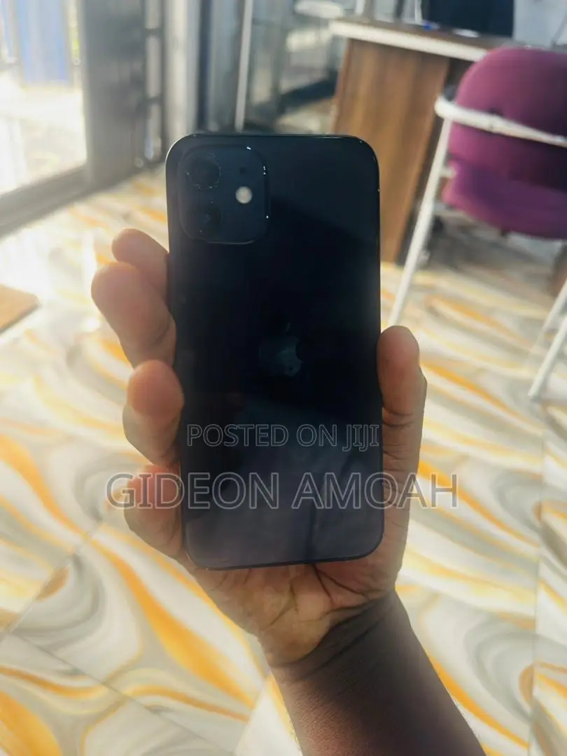 Apple iPhone 12 64 GB Black
