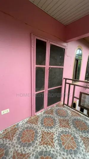 3bdrm Apartment in Ashongman Area, Police Station for rent
