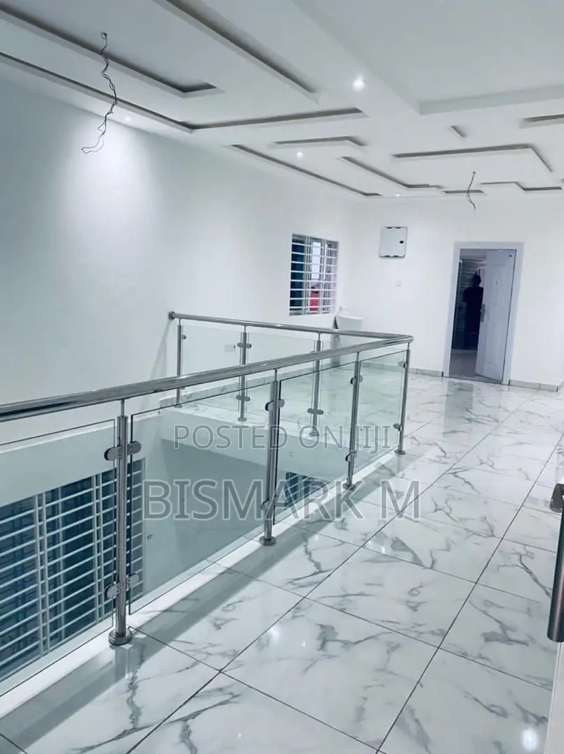 4bdrm House in Lakeside Estate, Ashaley Botwe for sale