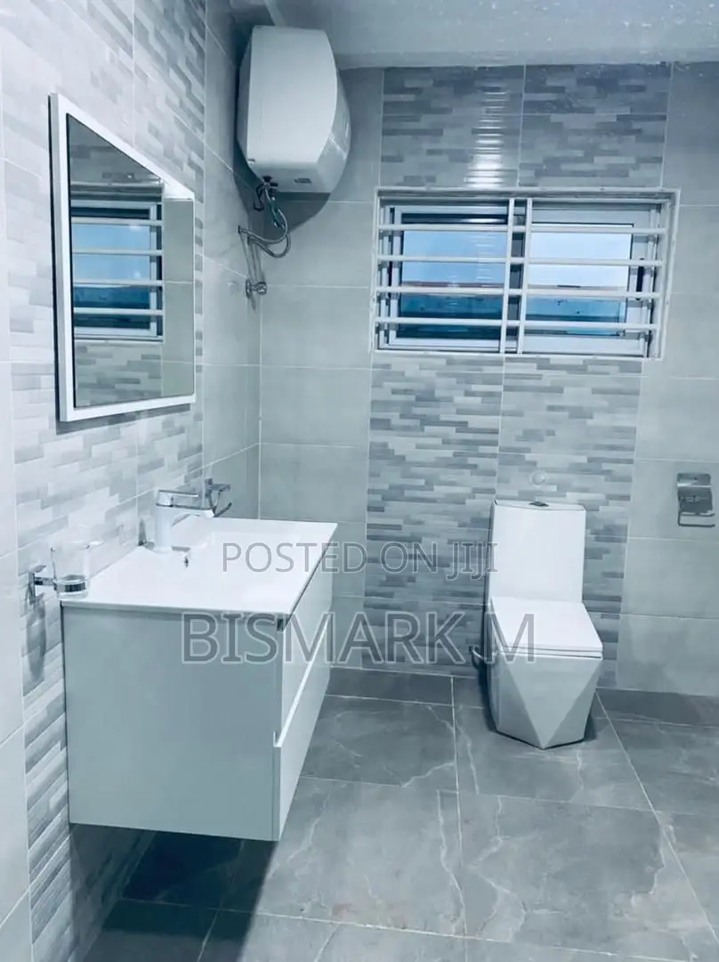 4bdrm House in Lakeside Estate, Ashaley Botwe for sale
