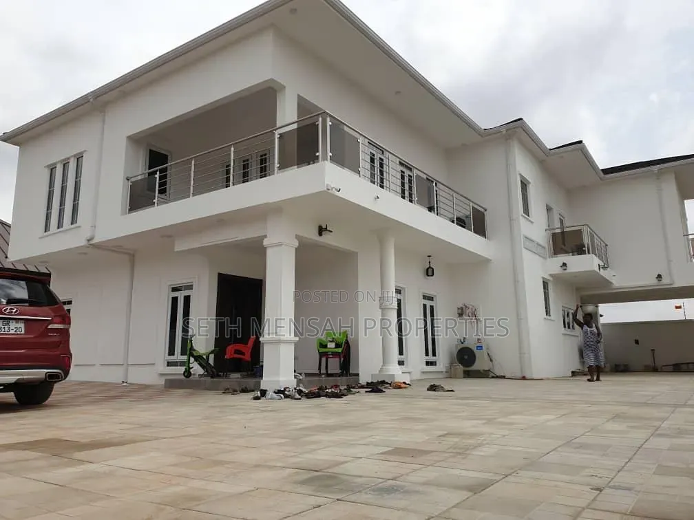 Furnished 5bdrm House in Pure Water for sale
