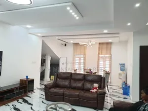 Furnished 5bdrm House in Pure Water for sale