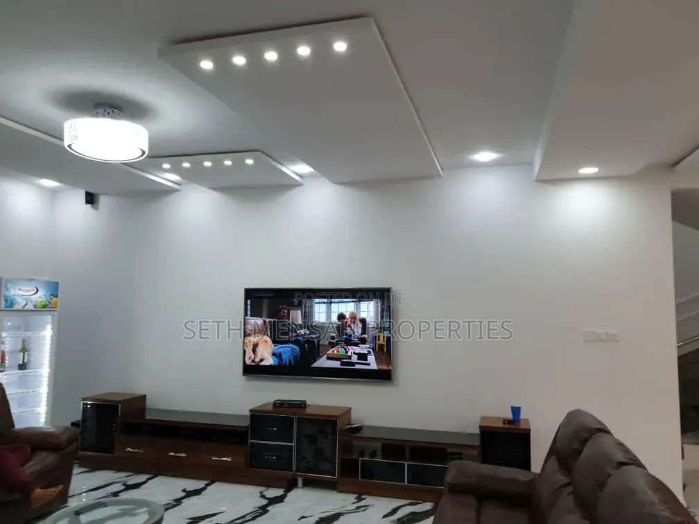 Furnished 5bdrm House in Pure Water for sale